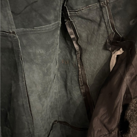 Vintage Women's Black Leather Trench Coat with Fur Trim - Picture 2 of 6